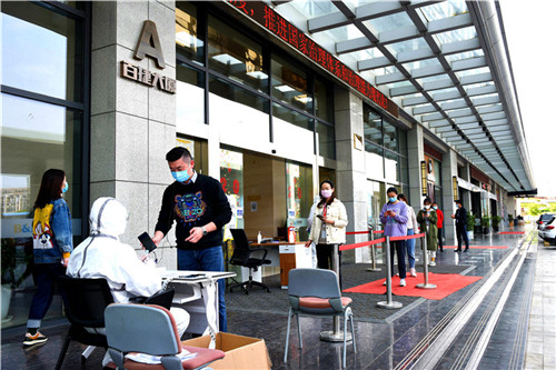 105907373.jpg DSC_6715.jpg