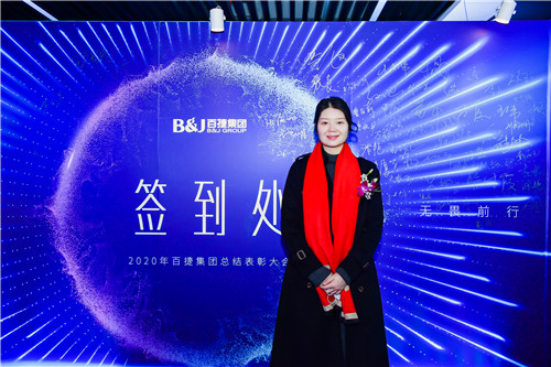 094722271.jpg 117434659.jpg