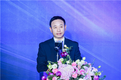 100512111.jpg 117432886.jpg