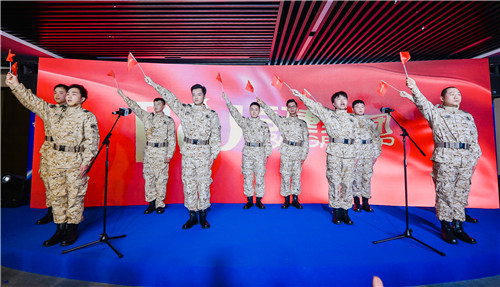 101105312.jpg 117436455.jpg